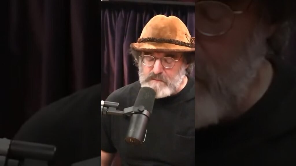 Uncovering a New Giant Mushroom Species That You Won’t Believe!