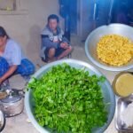 sarmila cooks wild watercress & wild mushroom curry at the dinner @bhumicooking