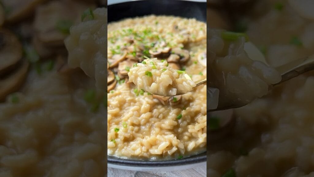 🍚 The Ultimate Creamy #Risotto Recipe You Can’t Resist! ✨ #RisottoRecipe #RecipeShorts #Recipe