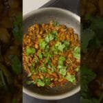 Chicken style lo Mushroom curry 🍄#youtubeshorts #usa #mushroom #cooking #food #yummy #divya