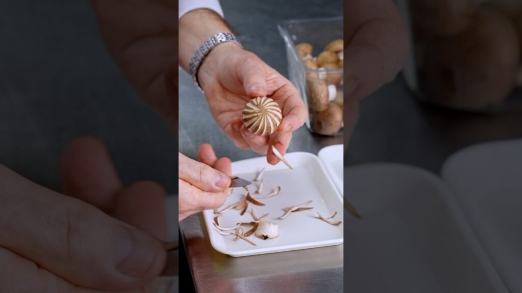 How to carve mushrooms like a master chef