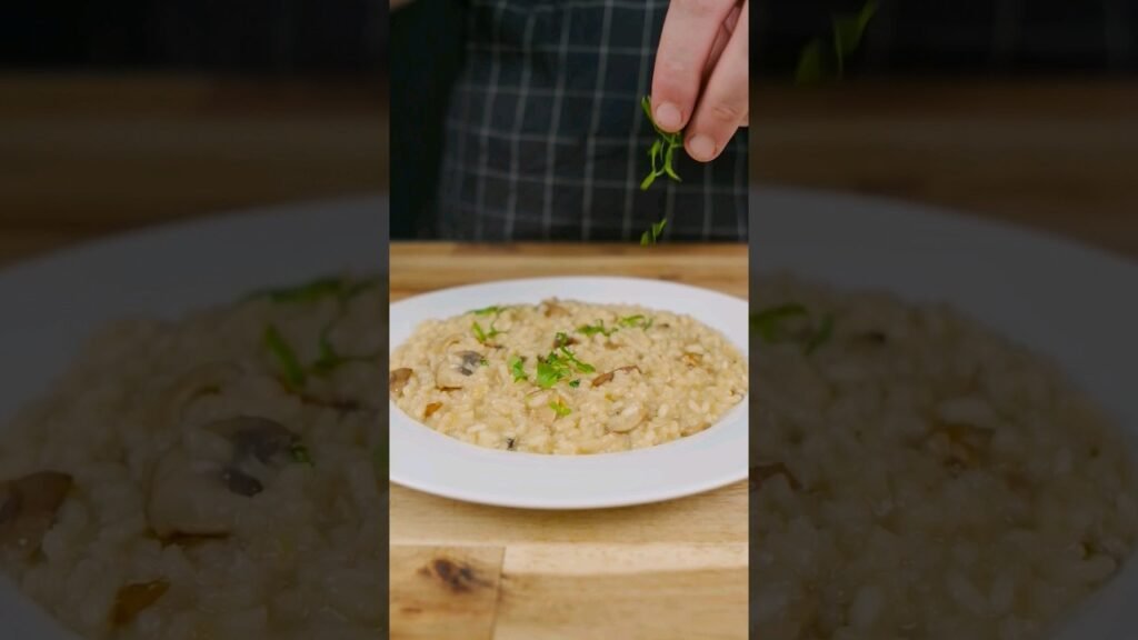 Mushroom Risotto: A Flavorful Adventure You Can’t Miss! 🍄🍚