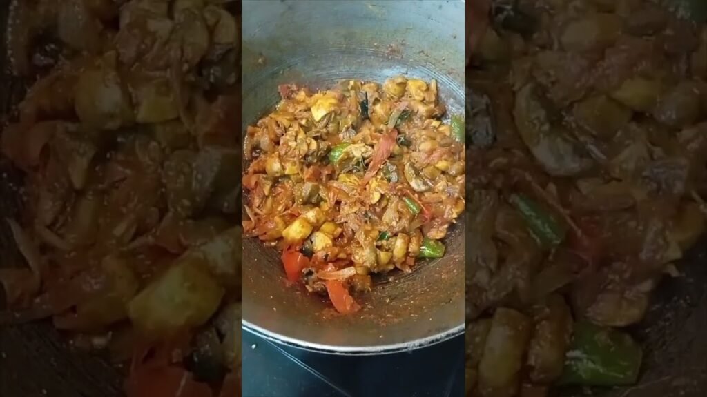 Today’s dinner mushroom gravy with chappathi #dinner #dinnerrecipe #recipe #food#foodie #foodlover