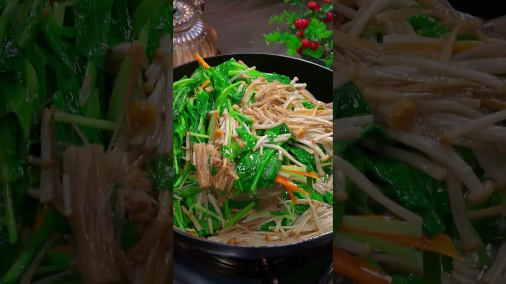 Spinach mixed with enoki mushrooms, my whole family loves it.  #chinesefood #cooking #recipe