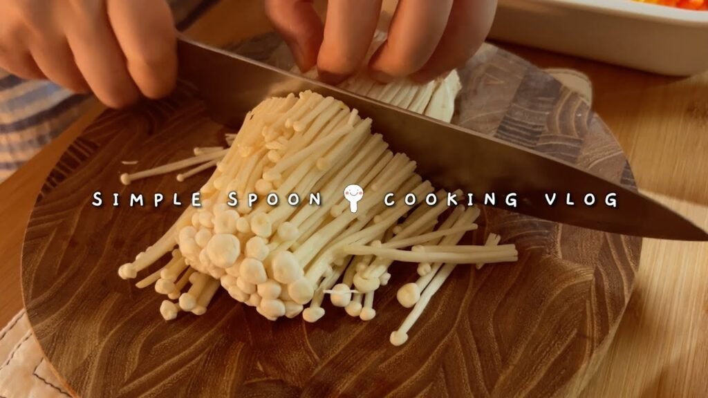 팽이버섯으로 3가지 요리해 먹는 집순이 브이로그 🍄 팽이버섯 카레 · 소고기 덮밥 · 튀김 with 맥주 한 잔