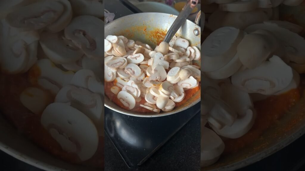 Mushroom recipe for fitness and weight loss try this as a sabji of a day #mushroom #food #weightloss